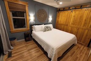 1 habitación, tabla de planchar con plancha, wifi y ropa de cama 