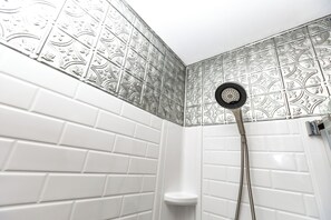 Shower, eco-friendly toiletries, hair dryer, towels - Boho Getaway for Two, Stay near the New River Gorge and Glade Creek Farm (Cool Ridge)