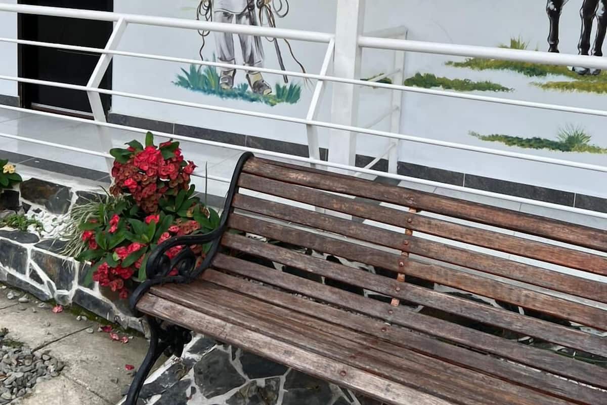 Quadruple Room | 1 bedroom, iron/ironing board, free WiFi