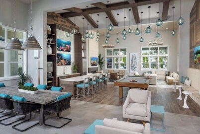 Resort Feel 2BR-KING Bed-Pool-Hot Tub-Gym-Gated-Wifi-Elevator-Pet-Moffitt Cancer