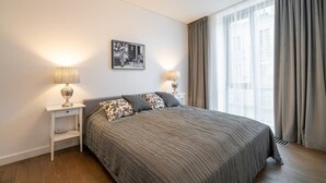 1 bedroom, iron/ironing board, WiFi, bed sheets - EASYROOMS DZIRNAVU APARTMENT IN THE QUITE CENTER (Rīga)