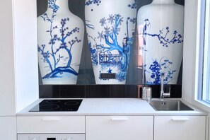 Fridge, oven, dishwasher
