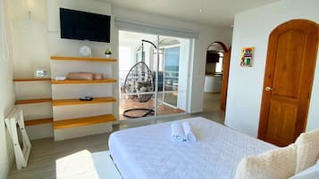 Apartamento (ML01I) | 2 quartos, roupas de cama premium, escrivaninha, Wi-Fi de cortesia