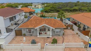 House - 2br2ba Home w Private Pool Close 2 Beach BBQ (Noord)