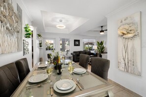 Villa | 3 bedrooms - Charming Home With Big Outdoors Pool in Noord (Noord)