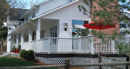 5 minutes from campus. Stunning large home in beautiful neighborhood.