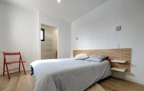 1 bedroom, bed sheets - Maison moderne proche plage (Saint-Coulomb)