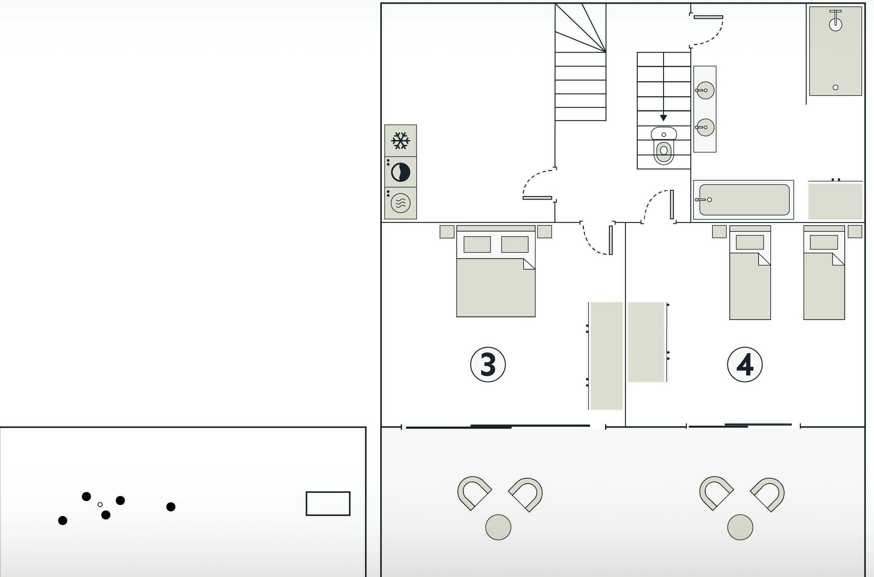 Een plattegrond van een hotelkamer met een bed, een badkamer en een kitchenette.