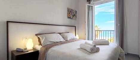 Superior Suite, Balcony, Beach View | In-room safe, blackout drapes, free WiFi