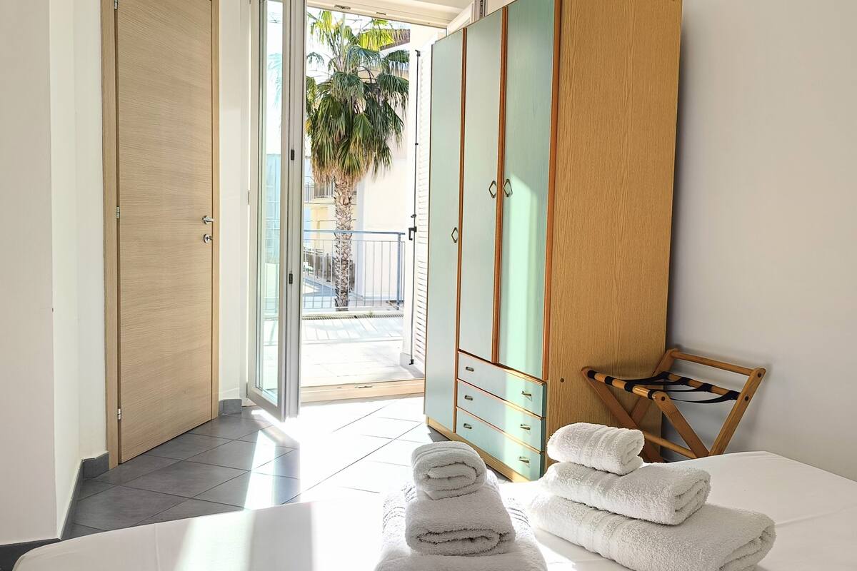 Căn hộ, quang cảnh biển | Két bảo mật tại phòng, màn/rèm cản sáng