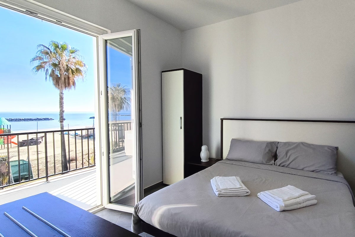 Standard Apartment, Balcony, Beach View | In-room safe, blackout drapes, WiFi (free)