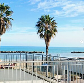 Exterior - LIDO Rooms and Apartments  (Lido di Fermo)