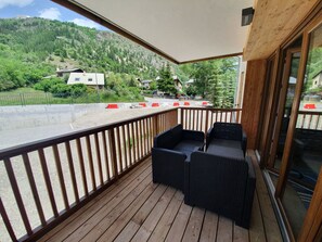 Terrace/patio - New T3 for 4 people (Le Monêtier-les-Bains)