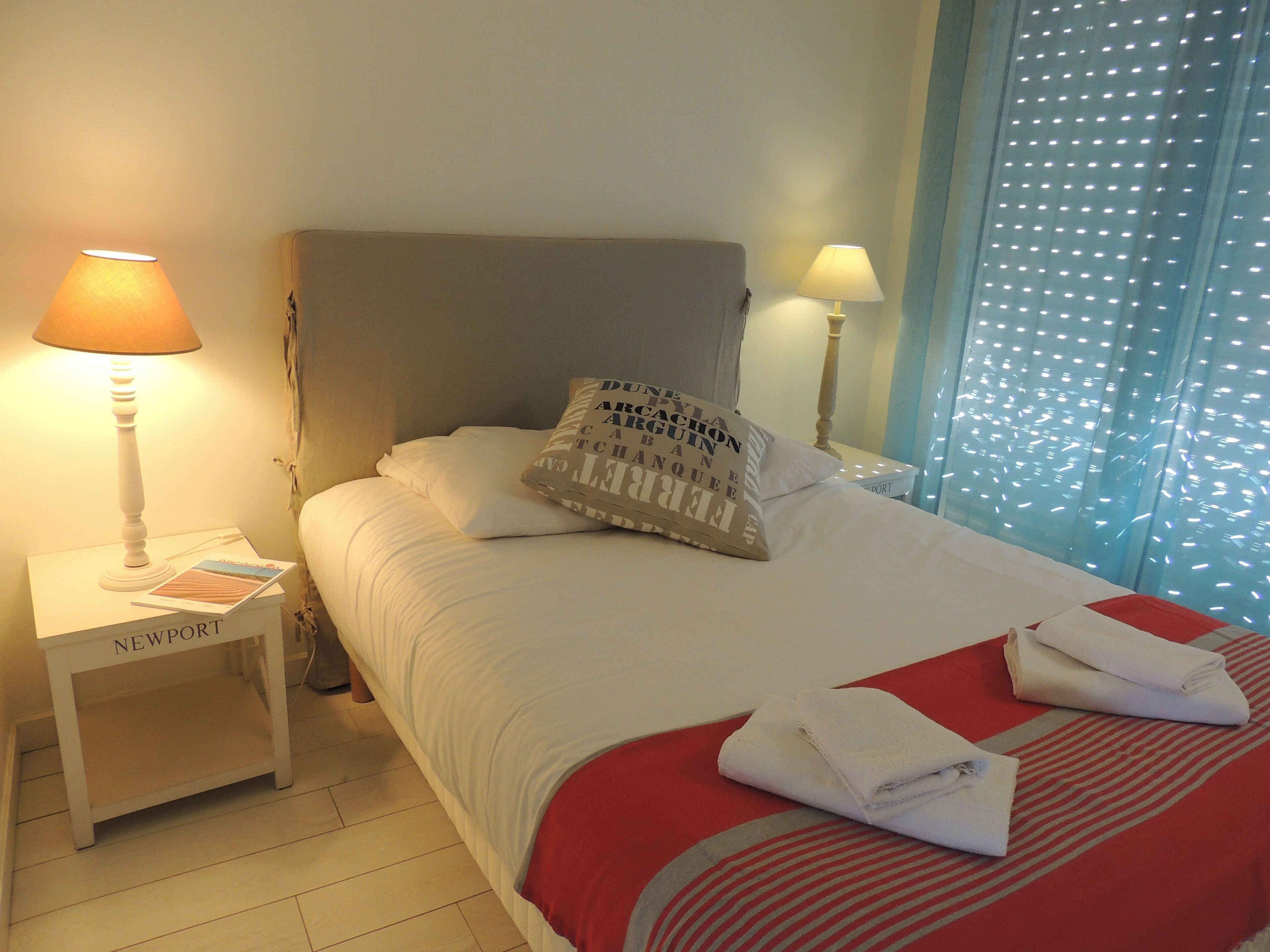 2 bedrooms, iron/ironing board, WiFi