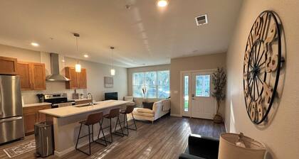 Unwind in Style at Fargo's Hidden Gem! #102