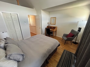 1 chambre, bureau, fer et planche à repasser, Wi-Fi gratuit