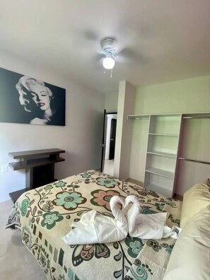 Apartament, diversos llits, cuina, torre | 2 dormitoris, planxa i posts de planxar i wifi gratuïta