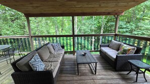 Unclassified image, 3 of 32, button - Howard's Creek Hideaway - Cozy mountain home close to downtown Boone & App State (Boone)