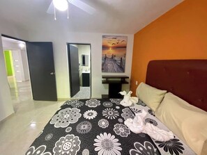 Classic Apartment, Multiple Beds, Kitchen, Tower | 2 bedrooms, iron/ironing board, free WiFi - Lomas Altas Tonala Céntrico 4 (Tonalá)