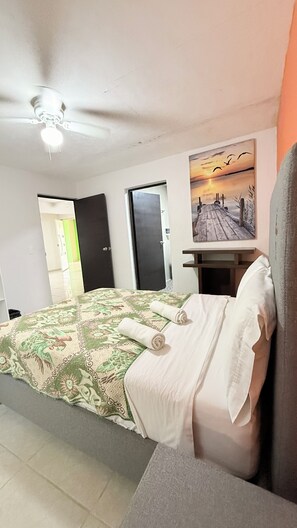 2 soverom, strykejern/-brett og wi-fi (inkludert)