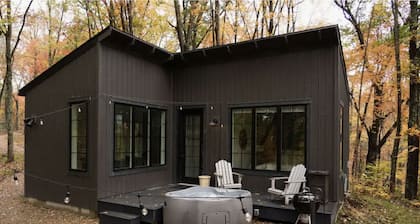 Twilight Point | Hocking Hills, Modern Romance