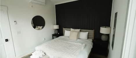 1 bedroom, bed sheets