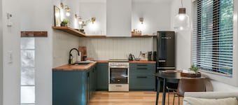 XO Bungalow | Hocking Hills, Modern Romance