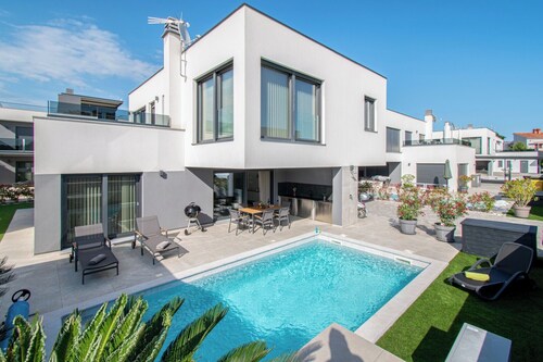 Vila Luna by Istrabook