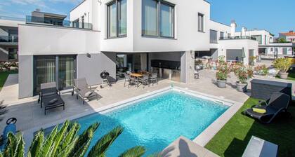 Vila Luna by Istrabook
