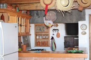 Microwave, oven, stovetop, coffee/tea maker