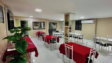 Free daily local cuisine breakfast