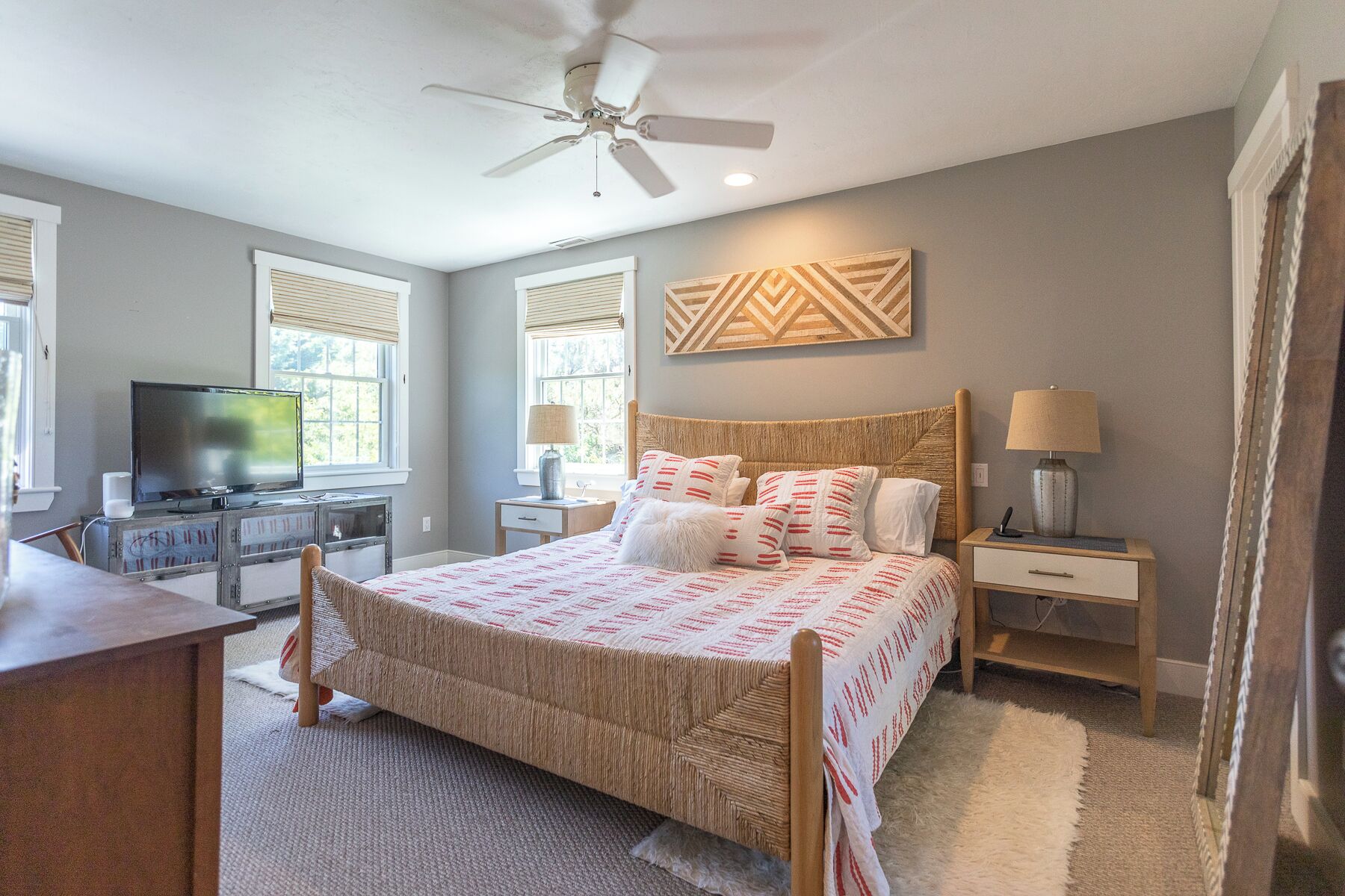 4 chambres, bureau, Wi-Fi, draps fournis