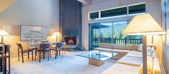 Bigwood B14 - Prime Location + Big Bald Mountain Views!