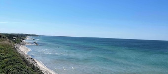 Holiday home close to the beach in Nødebohuse