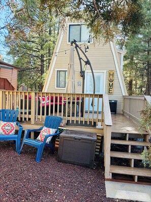Terrace/patio - “Beary” cozy cabin in Show Low pines! (Show Low)