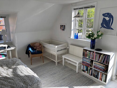 Family-friendly villa in quiet neighbourhood