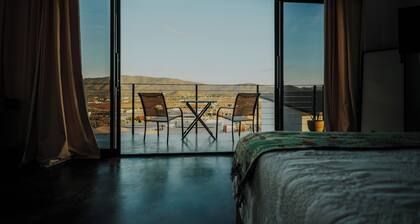 Bungalow 4 Queen Villa Loar, In The Heart of El Valle De Guadalupe.