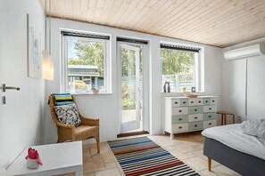 4 Schlafzimmer, Bügeleisen/Bügelbrett, kostenloses WLAN