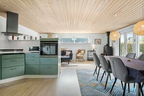 Køleskab, ovn, kogeplade, opvaskemaskine