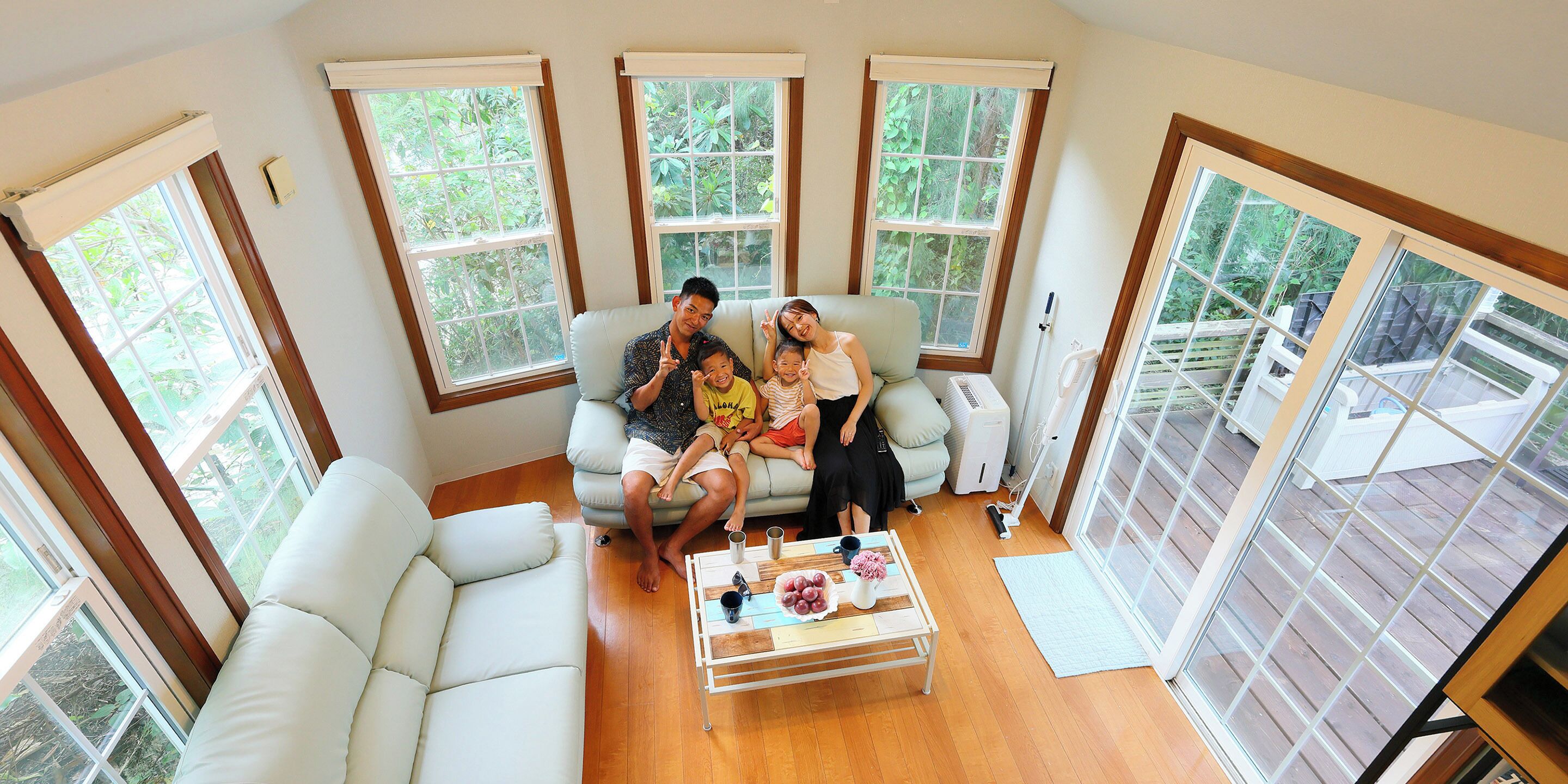 Royal Suite, Multiple Beds | Living area | 40-inch flat-screen TV with digital channels, iPod dock