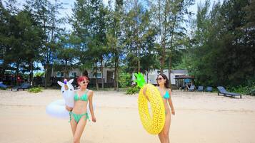 Private beach, white sand, beach cabanas, sun-loungers