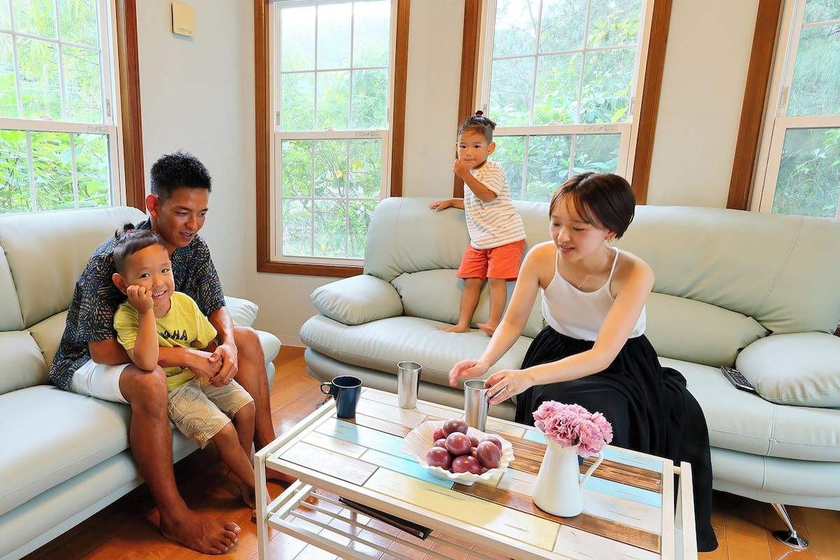 Phòng Suite Royal, nhiều giường | Khu phòng khách | TV màn hình phẳng 40-inch có truyền hình kỹ thuật số, iPod dock