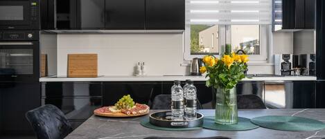 Fridge, microwave, oven, dishwasher