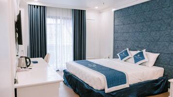Standard Single Room, No Windows | Premium bedding, minibar, desk, laptop workspace