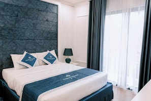 Standard Single Room, No Windows | Premium bedding, minibar, desk, laptop workspace