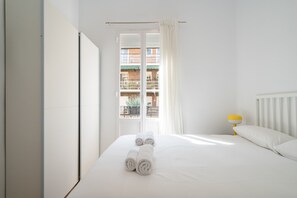 2 chambres, fer et planche Ă repasser, Wi-Fi gratuit, draps fournis