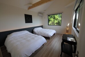4 Schlafzimmer, Schreibtisch, Bügeleisen/Bügelbrett, kostenloses WLAN