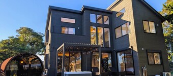 Barrel sauna outdoor jacuzzi BBQ pet dog allowe / Choseigun Chiba