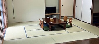 Saturday and Sunday Hotel room guest house ro / Shiso City Hyōgo