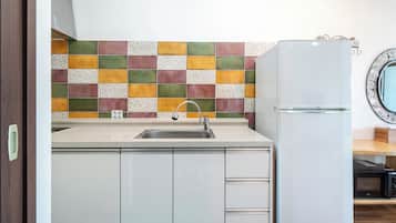 Basic Room, 1 Bedroom (Viola) | 1 bedroom, WiFi (free)